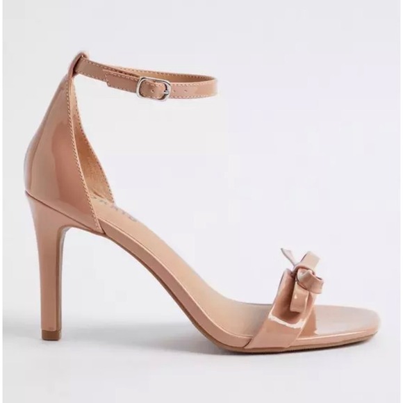 New Torrid Stiletto Heels Nude Patent Bow Square Toe Ankle Strap 7.5WW 17229919 - Picture 3 of 14